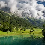 Hotel Gadmer - Dein Zuhause In Den Bergen Am Sustenpass Im Berner Oberland 3*