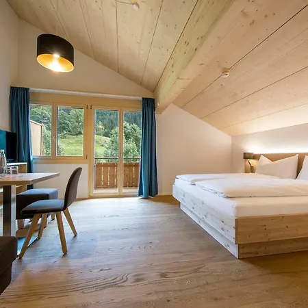 Hotel Gadmer - Dein Zuhause In Den Bergen 3*