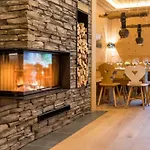 Hotel Gadmer - Dein Zuhause In Den Bergen Am Sustenpass Im Berner Oberland Gadmen