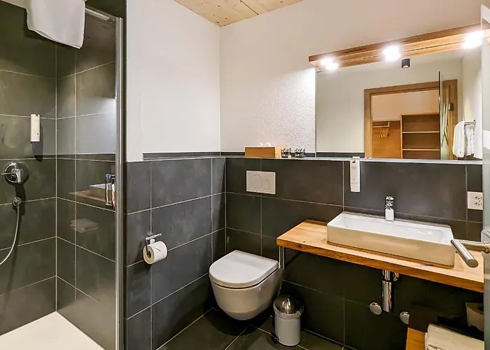 Szálloda Gadmer - Dein Zuhause In Den Bergen Am Sustenpass Im Berner Oberland Gadmen